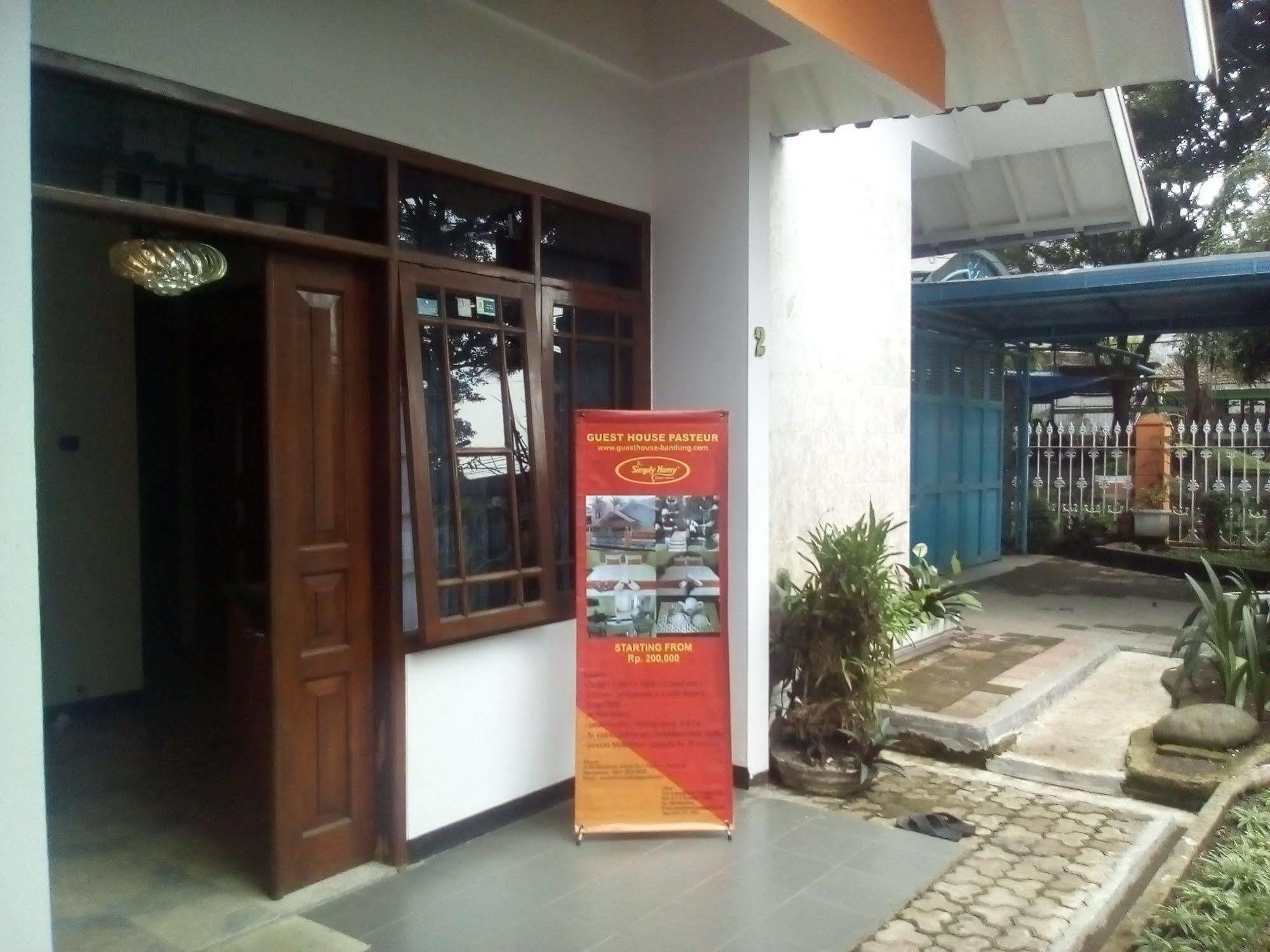 Simply Homy Guest House Pasteur Bandung Exterior photo